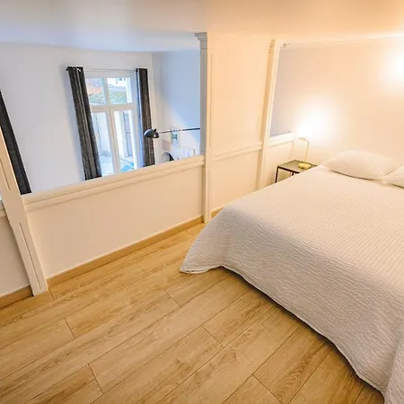 Апартаменты Hyper Centre - De Реймс